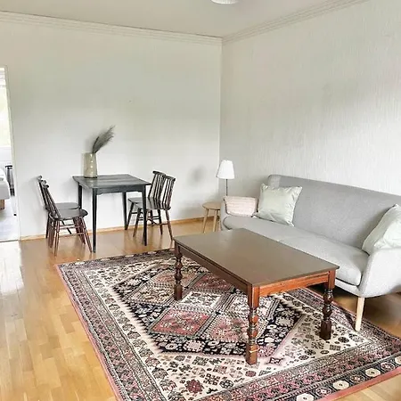 Woodpecker Avenue Family Apartmán